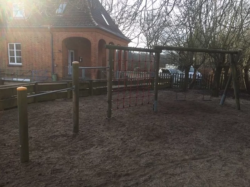 Spielplatz Dorfgemeinschaftshaus Benz