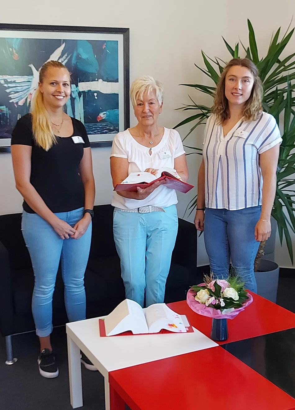 von links: Carina Ens, Gudrun Förster (1.stellv. Bürgermeisterin), Nina Richert.